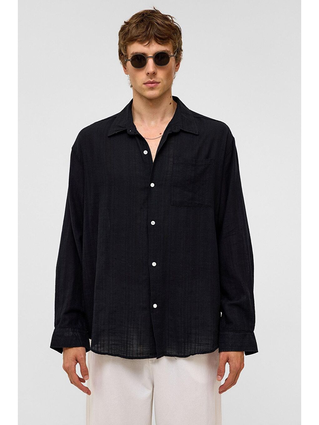 Oversize Çizgili Uzun Kollu Keten Gömlek Siyah-1