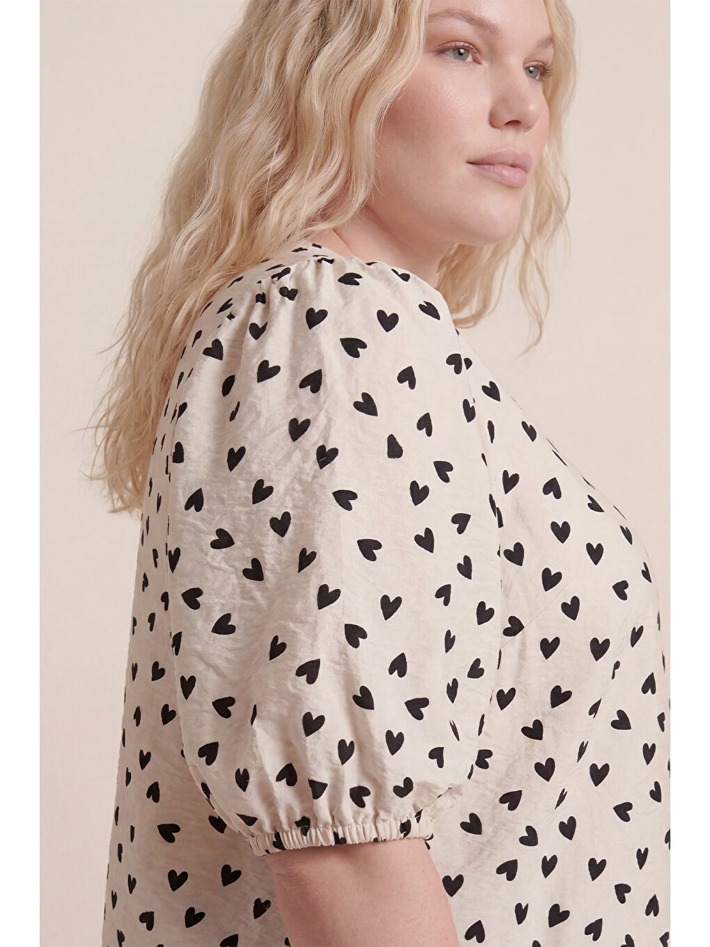 Beyaz Bisiklet Yaka Desenli Balon Kol Bluz-4