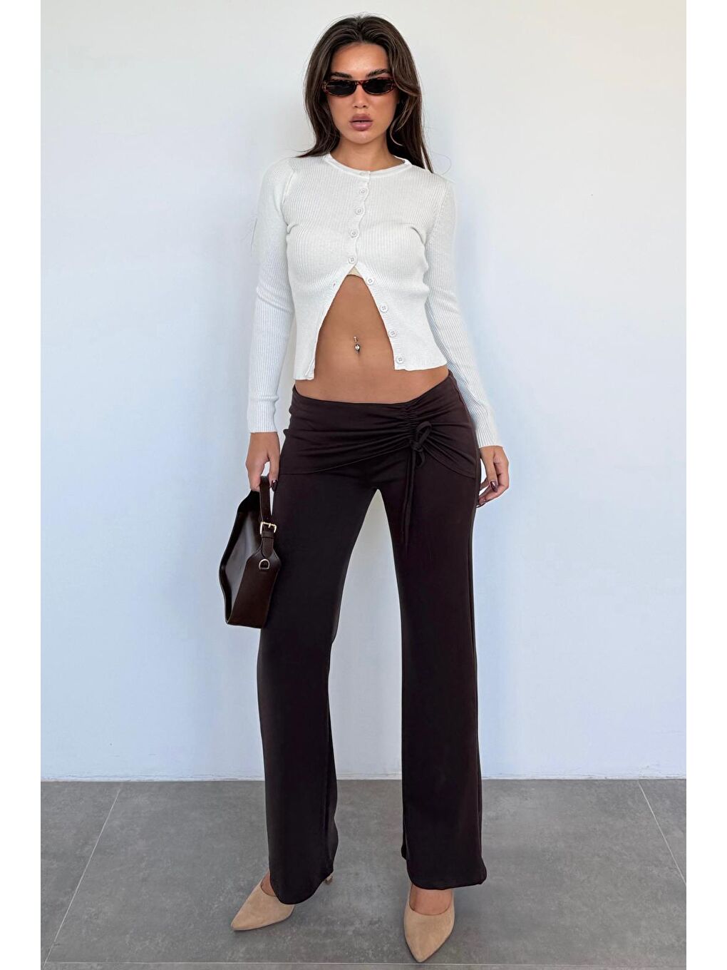 Kahverengi Modal Yumuşak Büzgü Bağcık Detaylı Flare Kadın Pantolon Mg2562-8
