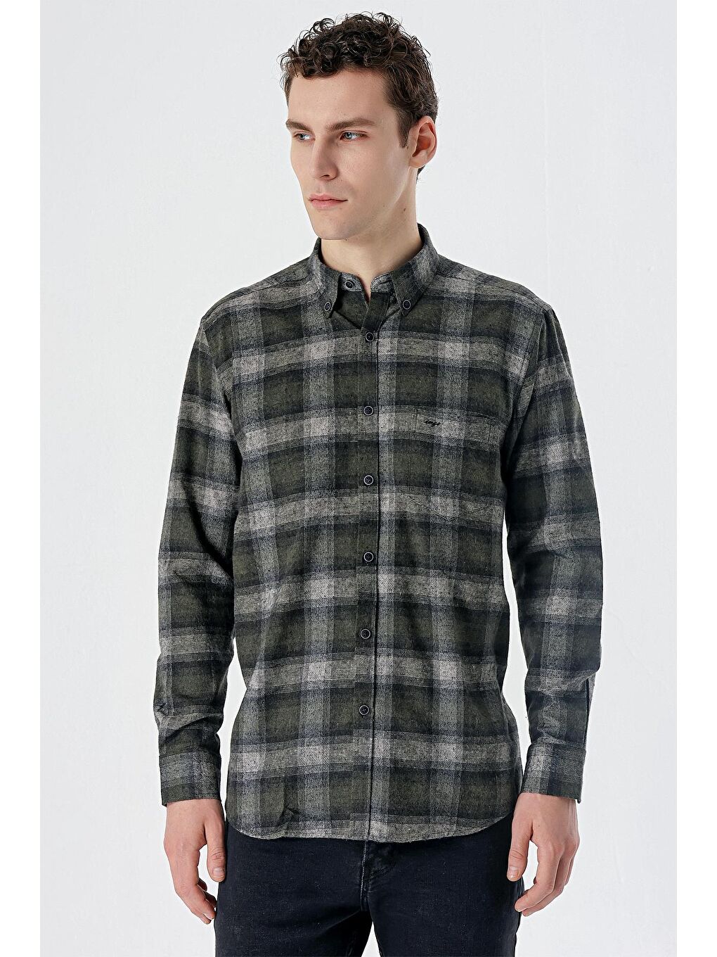 Mavi Uzun Kollu Ekoseli Bez Ayağı Düğmeli Yaka Cepli Pamuklu Comfort Fit Gömlek 1004235173-2