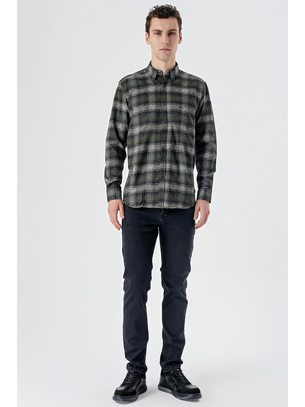 Mavi Uzun Kollu Ekoseli Bez Ayağı Düğmeli Yaka Cepli Pamuklu Comfort Fit Gömlek 1004235173-5