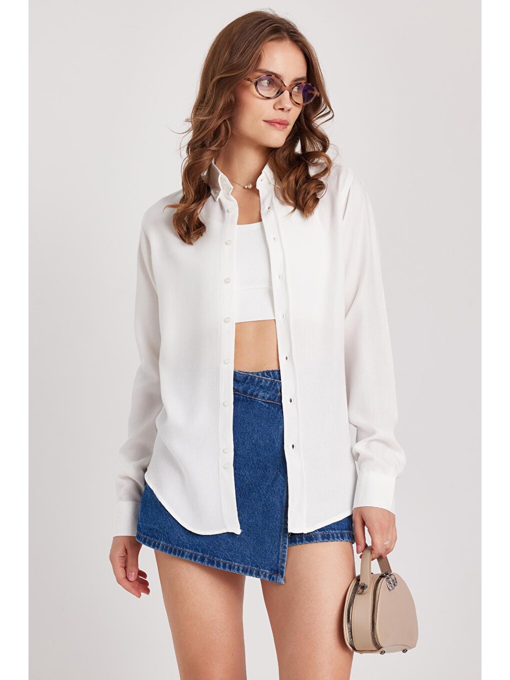 Kadın Slim Fit Düğmeli Yaka Kışlık Yün Viskon Düz Beyaz Gömlek-3