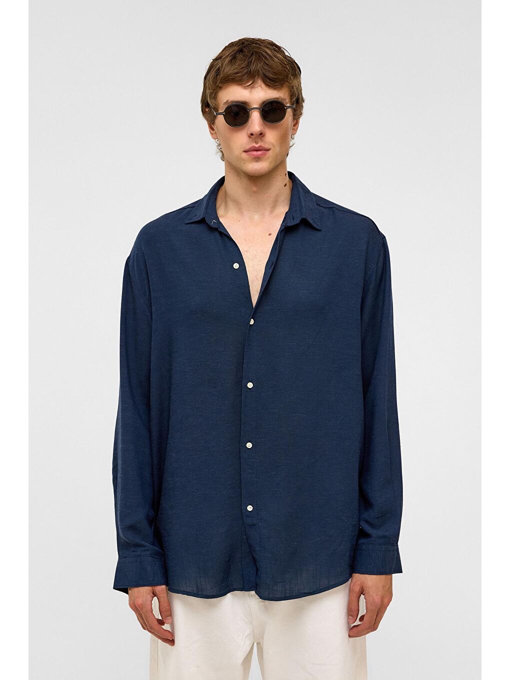 Oversize Uzun Kollu Keten Gömlek Lacivert-3