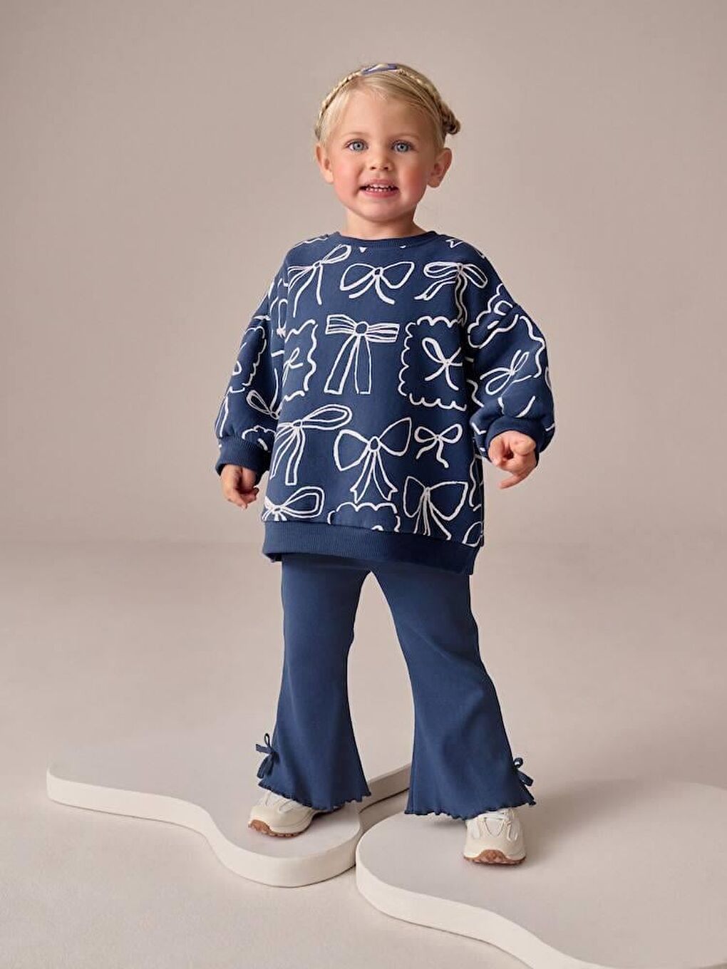 Mavi Kız Çocuk Pamuklu Lacivert Fiyonk Desenli Sweatshirt Ve Volan Paça Eşofman Takımı
