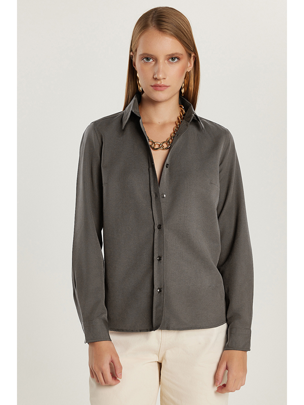 Kadın Slim Fit Dar Kesim Uzun Kollu Pamuklu Vücuda Oturan Dokulu Antrasit Basic Gömlek-1