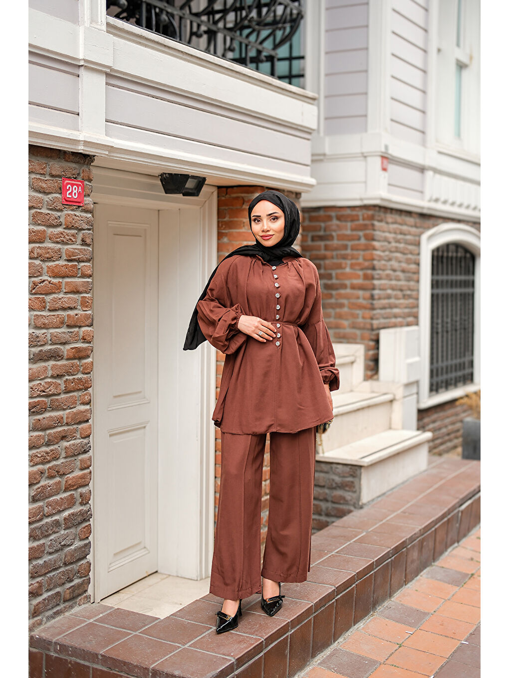 Kadın Önü Düğme Detaylı İkili Takım Kahverengi-4