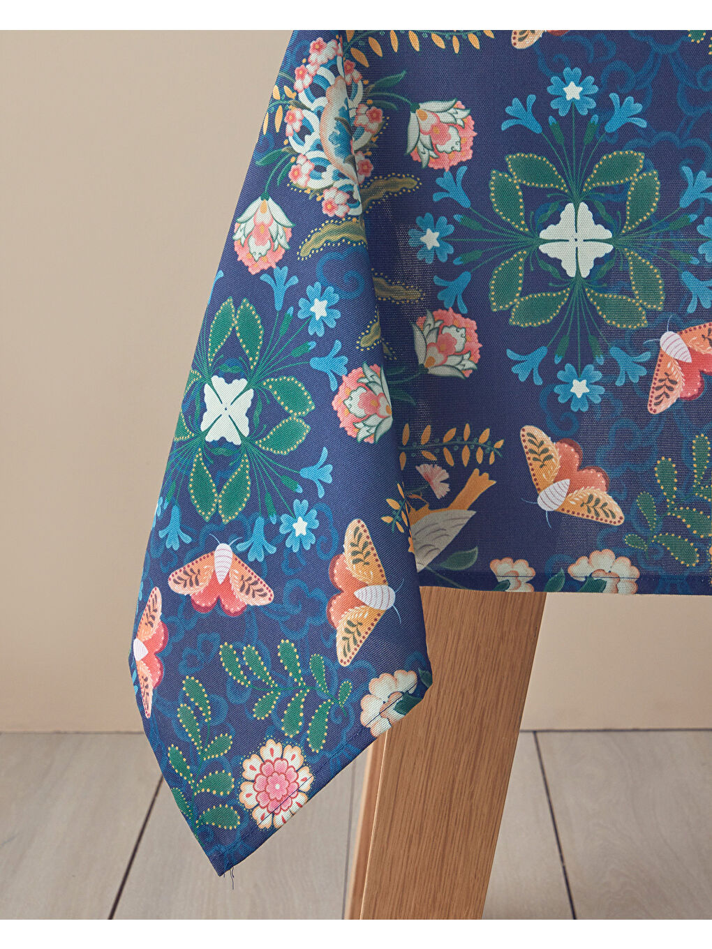 Perfection Polyester Masa Örtüsü Lacivert-1