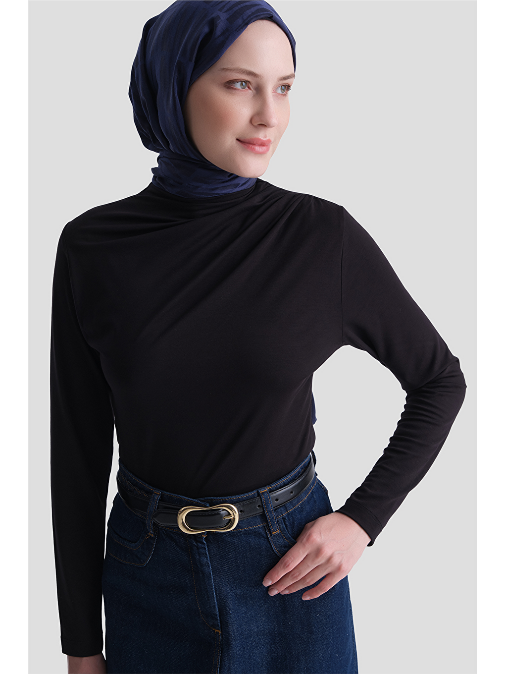 Degaje Yaka Örme Rayon Bluz Siyah-1