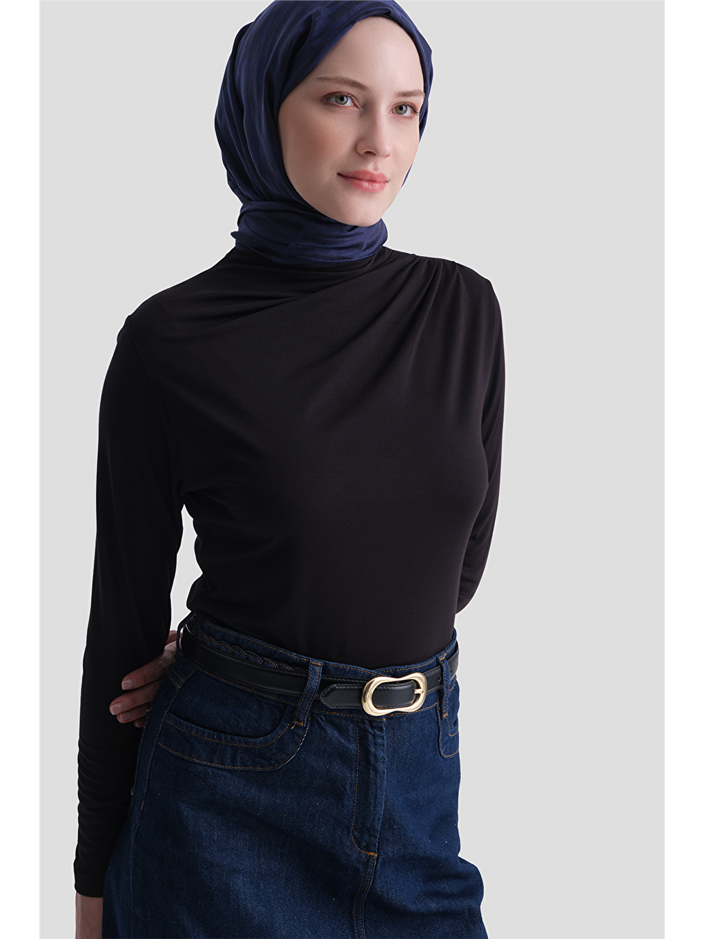 Degaje Yaka Örme Rayon Bluz Siyah-3