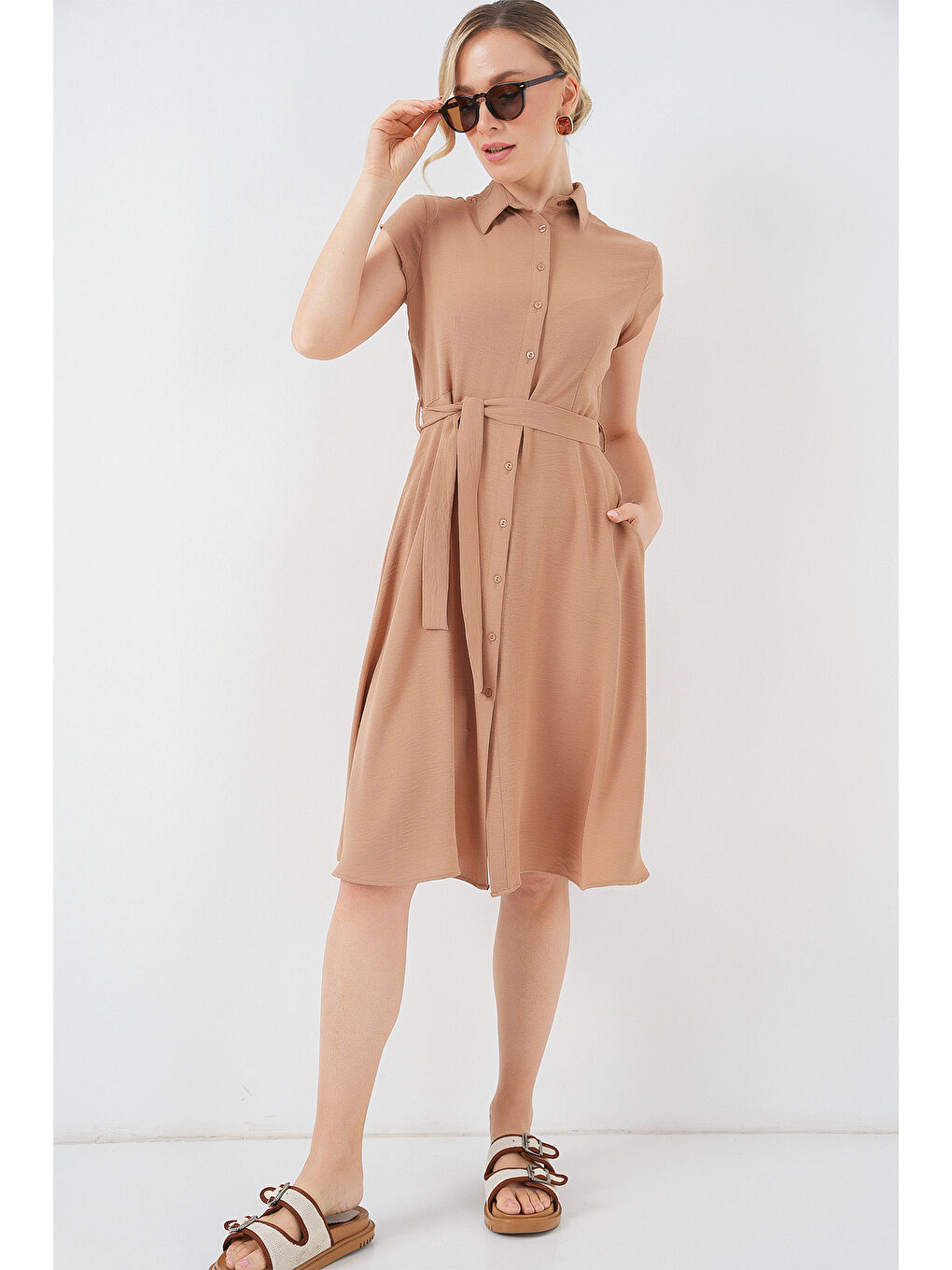 Bej 1677 Boydan Düğmeli Kuşaklı Elbise - Bisküvi-1