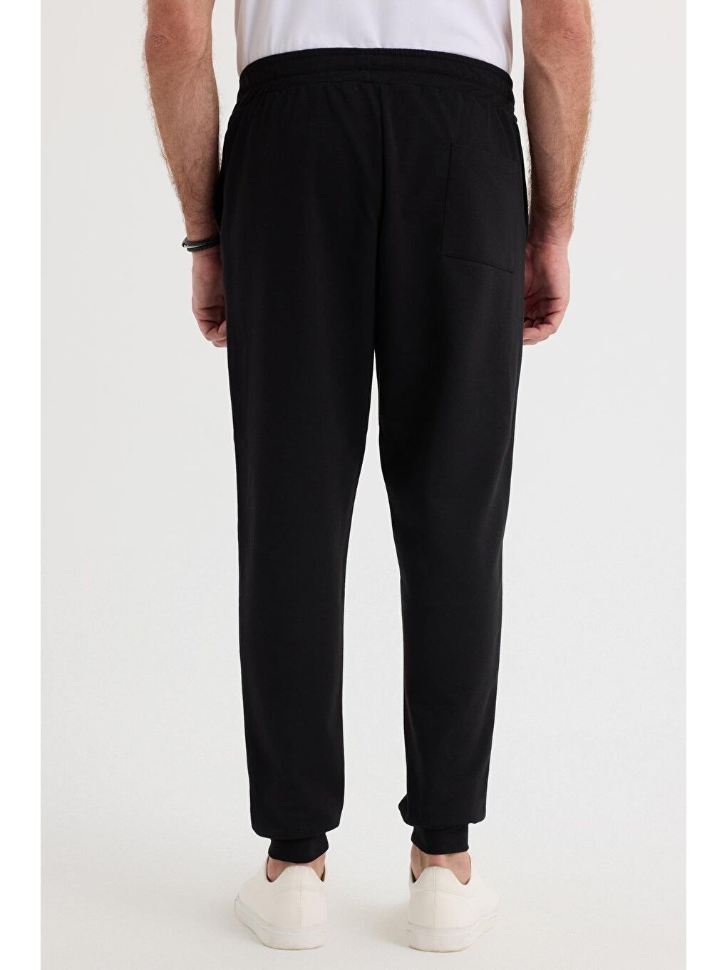Erkek Regular Fit Klasik Kesim Beli Bağcıklı Jogger Cepli Lastikli Paça Siyah Eşofman Altı-6