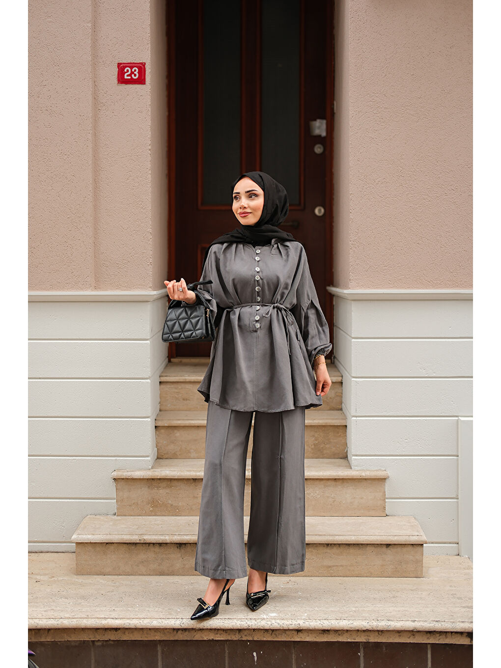 Kadın Önü Düğme Detaylı İkili Takım Gri