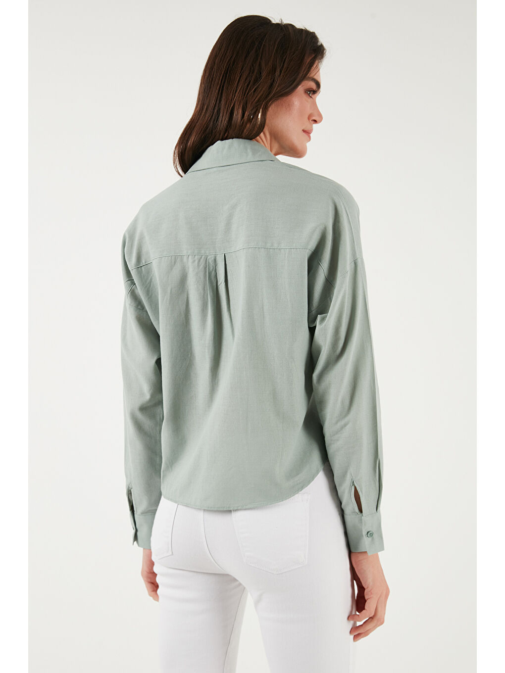 Yeşil Pamuk Ve Keten Karışımlı Regular Fit Önü Kısa Arkası Uzun Kadın Gömlek 6772867-6