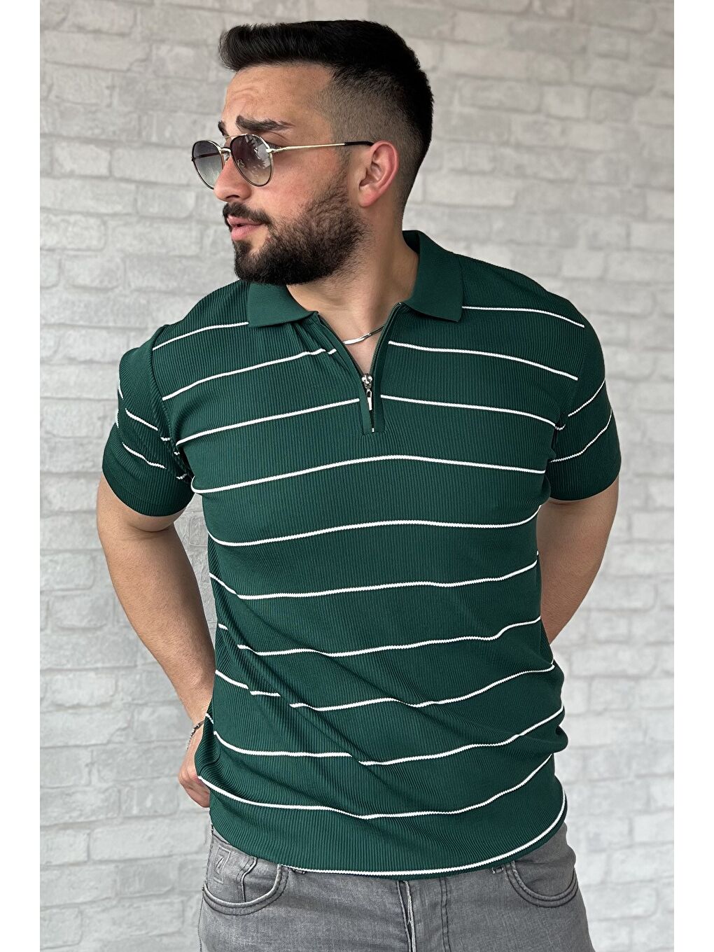 Yeşil Erkek Polo Yaka Yarım Fermuarlı Çizgi Desenli Triko Tişört-1