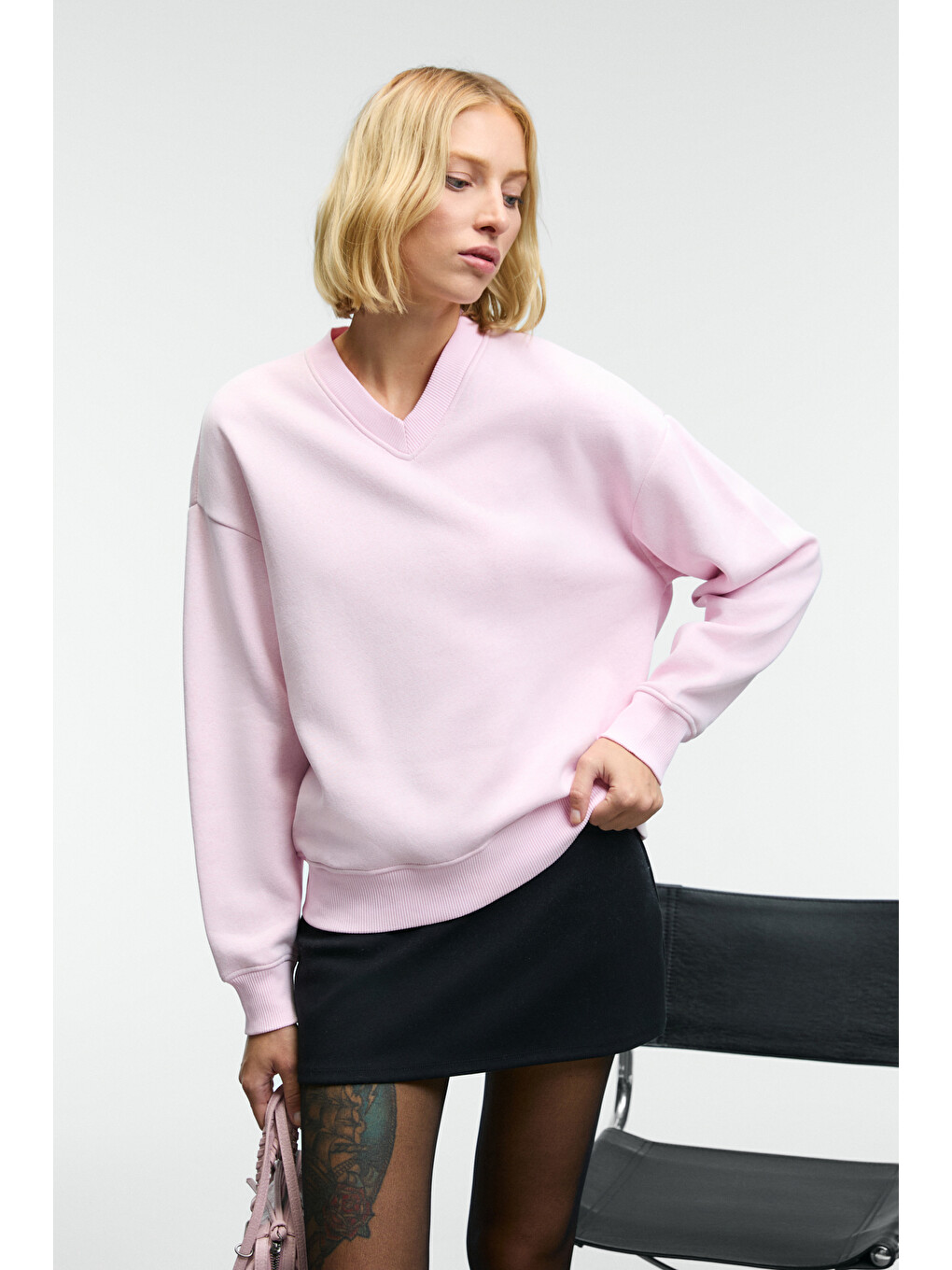 Arınel Kadın V Yaka Regular Fit Pembe Sweatshirt