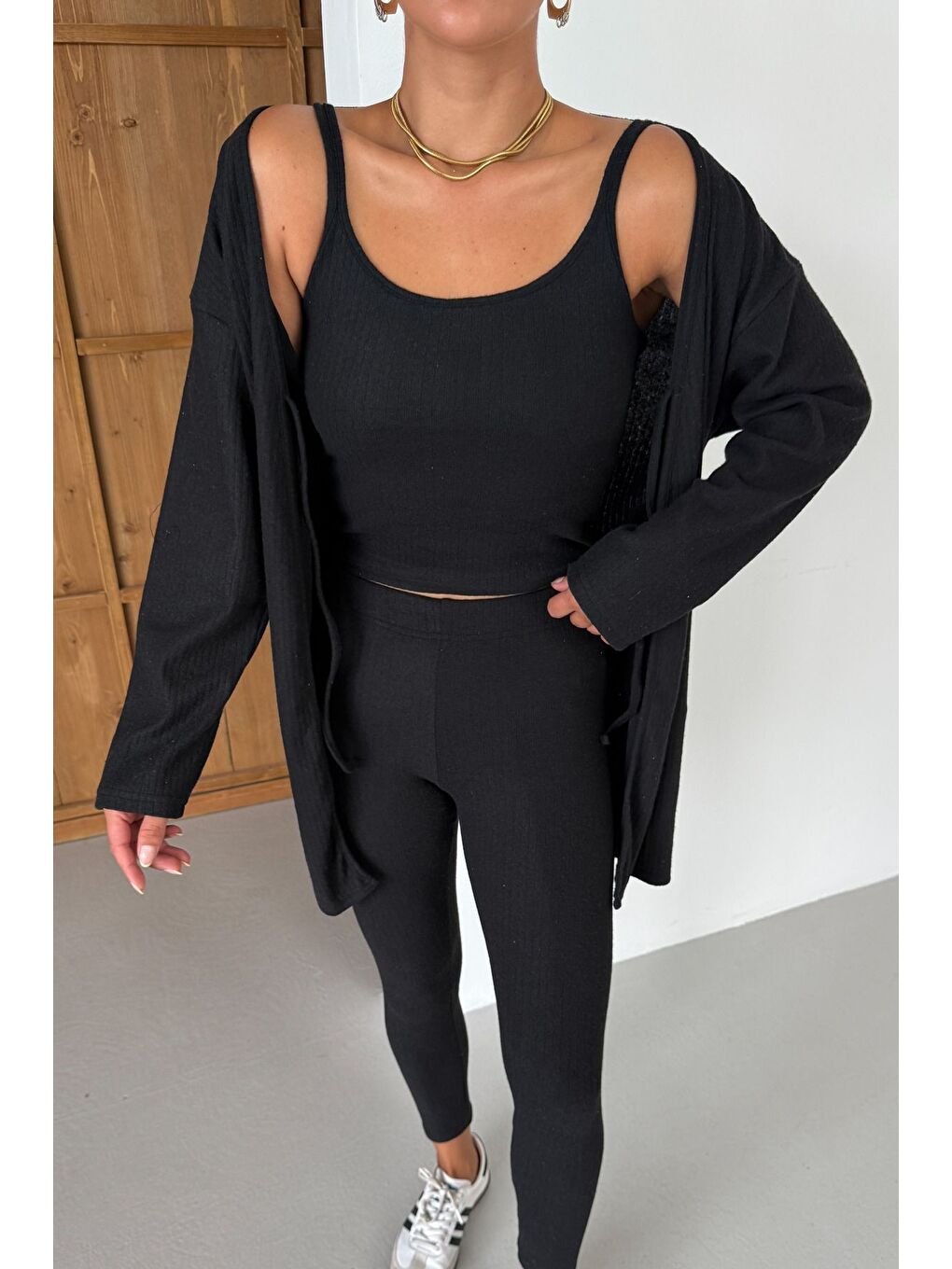 Kadın Siyah Askılı Atlet Tayt Hırkalı Alt-Üst Taytlı İnterlok Takım-1