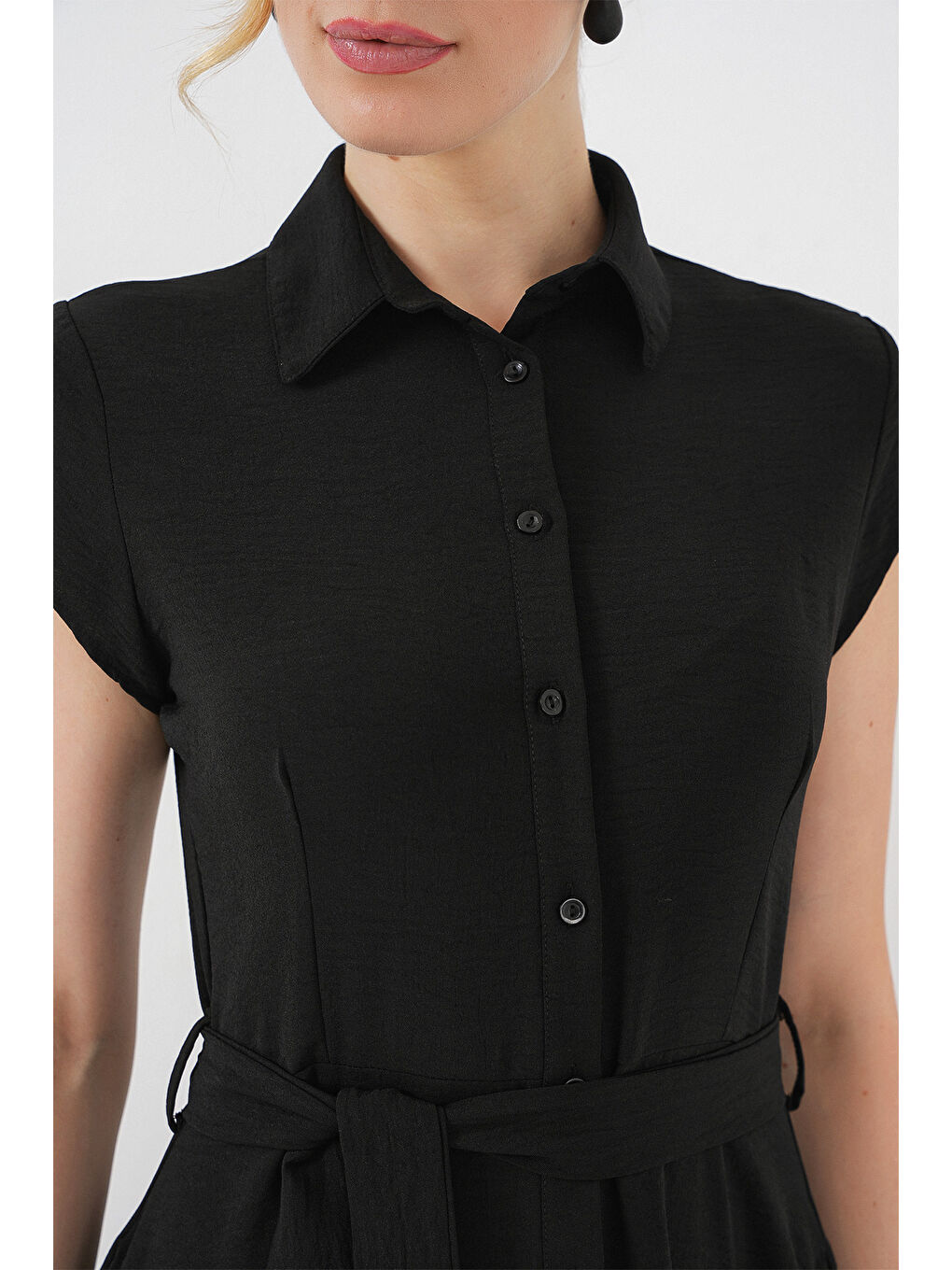 1677 Boydan Düğmeli Kuşaklı Elbise - Siyah-4