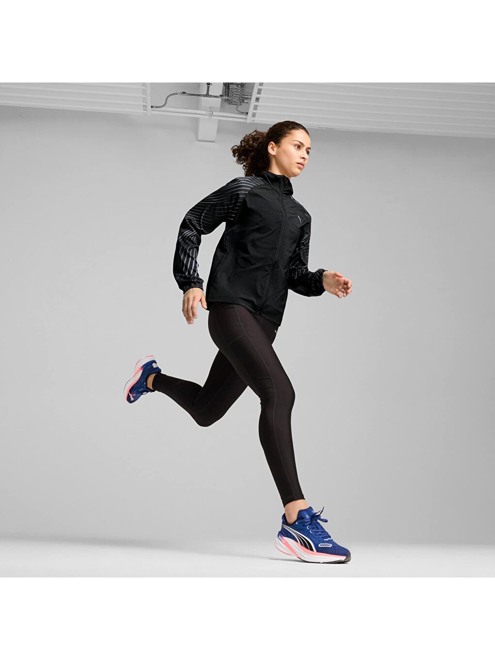 Siyah Favourite Velocity Printed Kadın Koşu Ceket-2