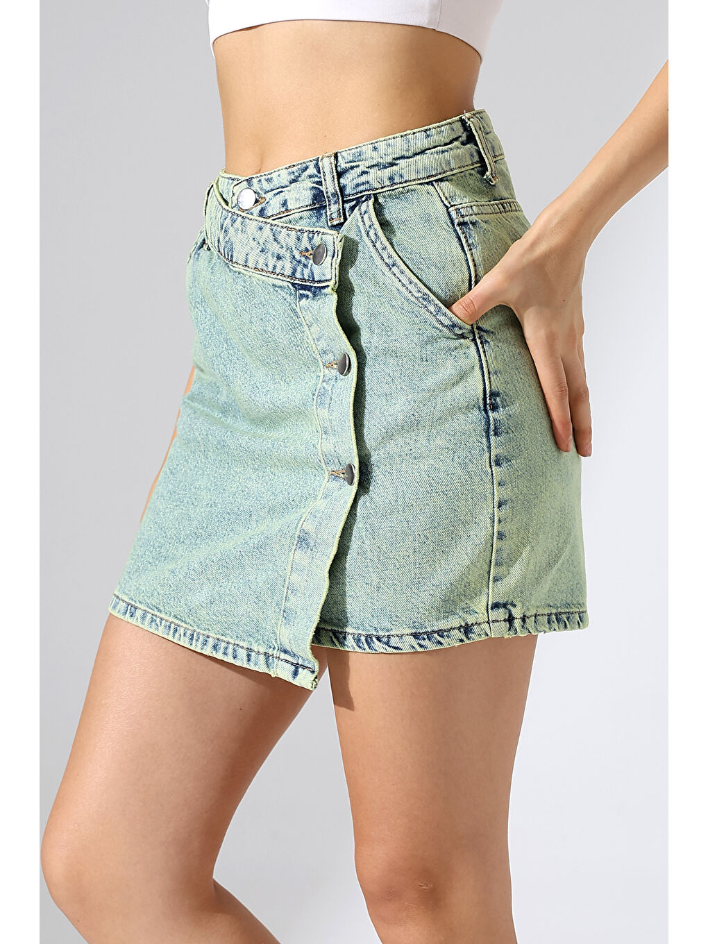 Düğme Detaylı Jean Mini Etek – Açık Mavi-3