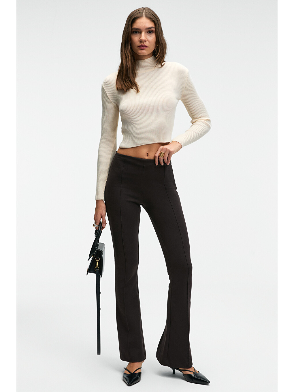 Calıda Kadın Dik Yaka Fitilli Görünümlü Slim Fit Triko Ekru Kazak