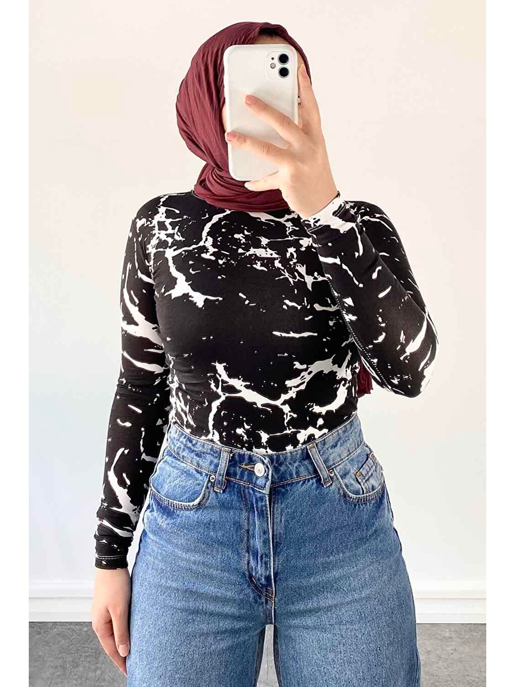 Bisiklet Yaka Mermer Desenli Body Siyah-3