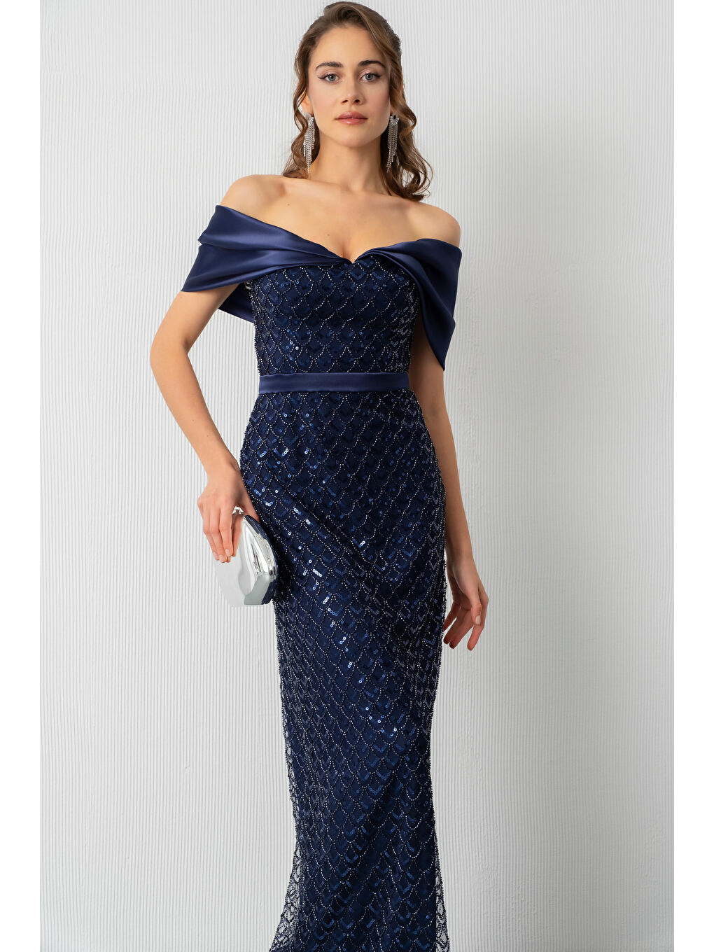 Kadın Lacivert Yaka Organze Detay Pul Payetli Uzun Abiye Elibse-2