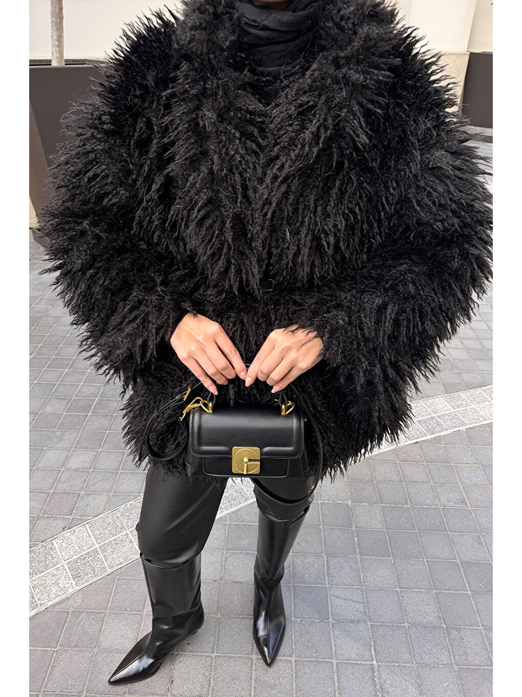 Kadın Detay Kısa Kürk Kaban Siyah