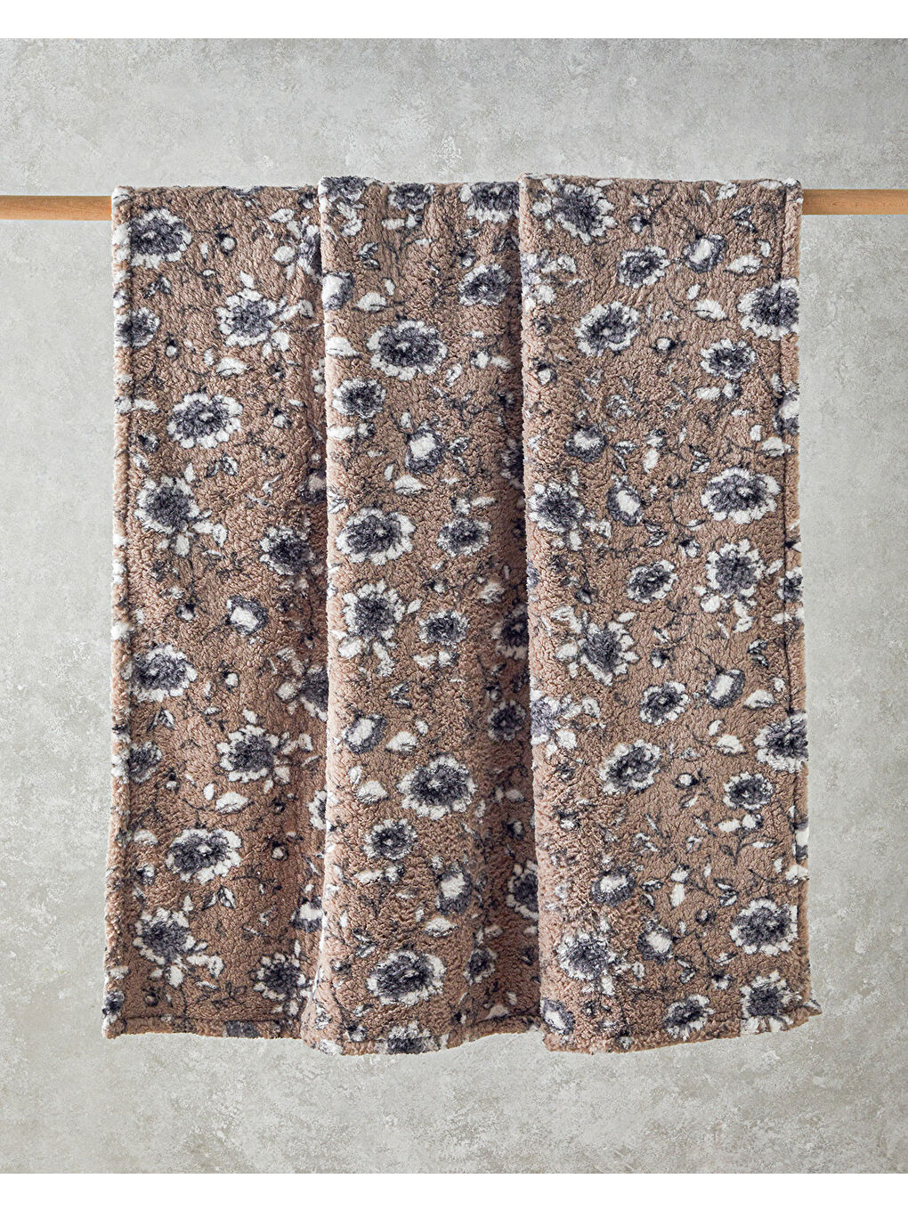 Bej Gardenia Glow Baskılı Sherpa Battaniye Vizon