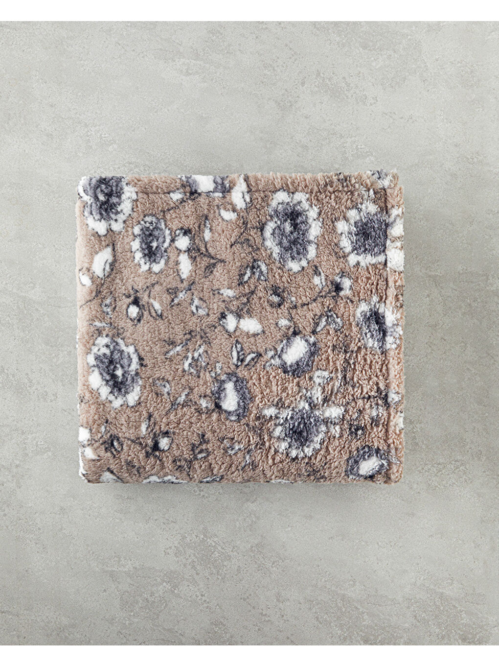 Bej Gardenia Glow Baskılı Sherpa Battaniye Vizon-2