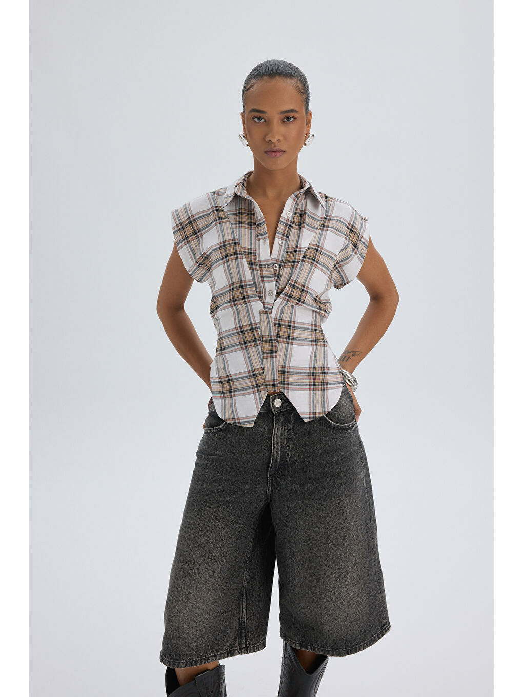 Frenzy Ekoseli Ekru Kısa Gömlek-2