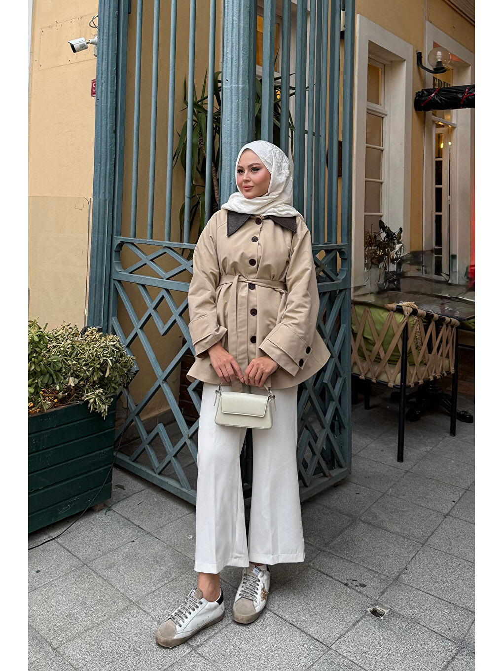 Bej Kadın Yakası Deri Trenç Vizon-3