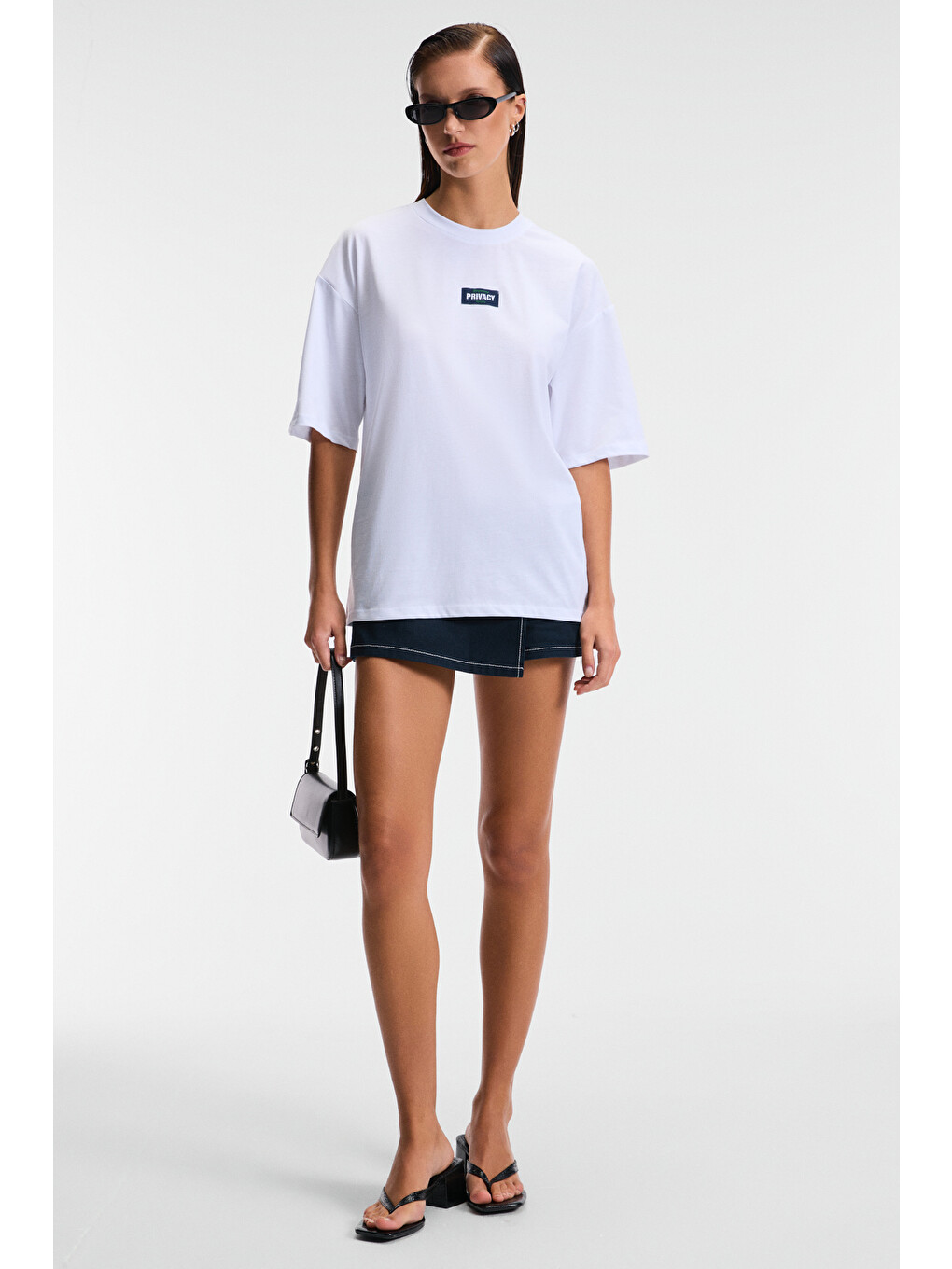 Zeylına Kadın %100 Pamuk Baskılı Regular Fit Kısa Kollu Bisiklet Yaka Beyaz T-shirt-1