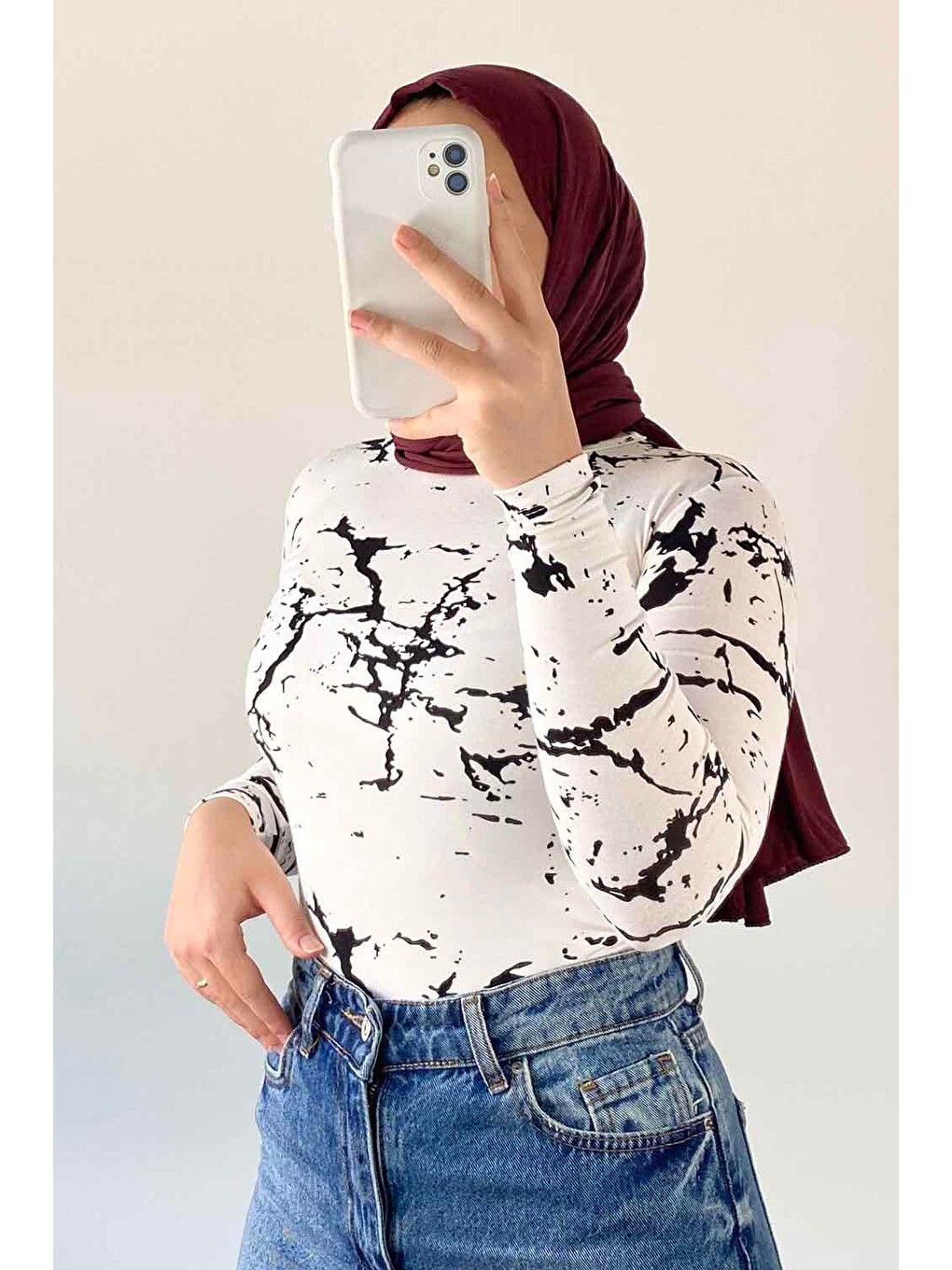 Bisiklet Yaka Mermer Desenli Body Beyaz-1