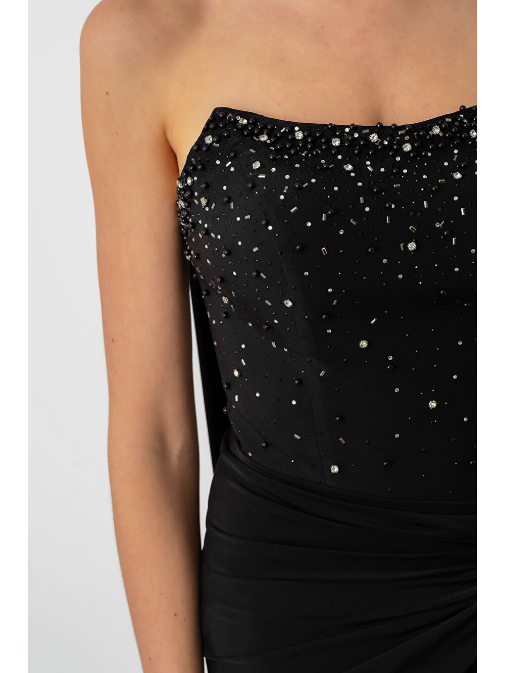 Kadın Siyah Şal Yaka Taşlı Düğüm Detay Uzun Abiye Elbise-4