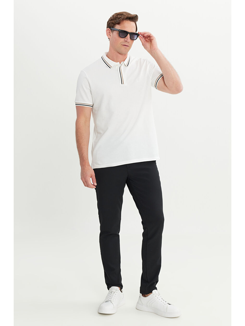 Erkek Beyaz %100 Pamuk Slim Fit Dar Kesim Polo Yaka Tişört-1