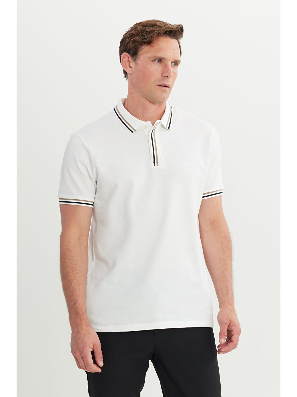 Erkek Beyaz %100 Pamuk Slim Fit Dar Kesim Polo Yaka Tişört-2