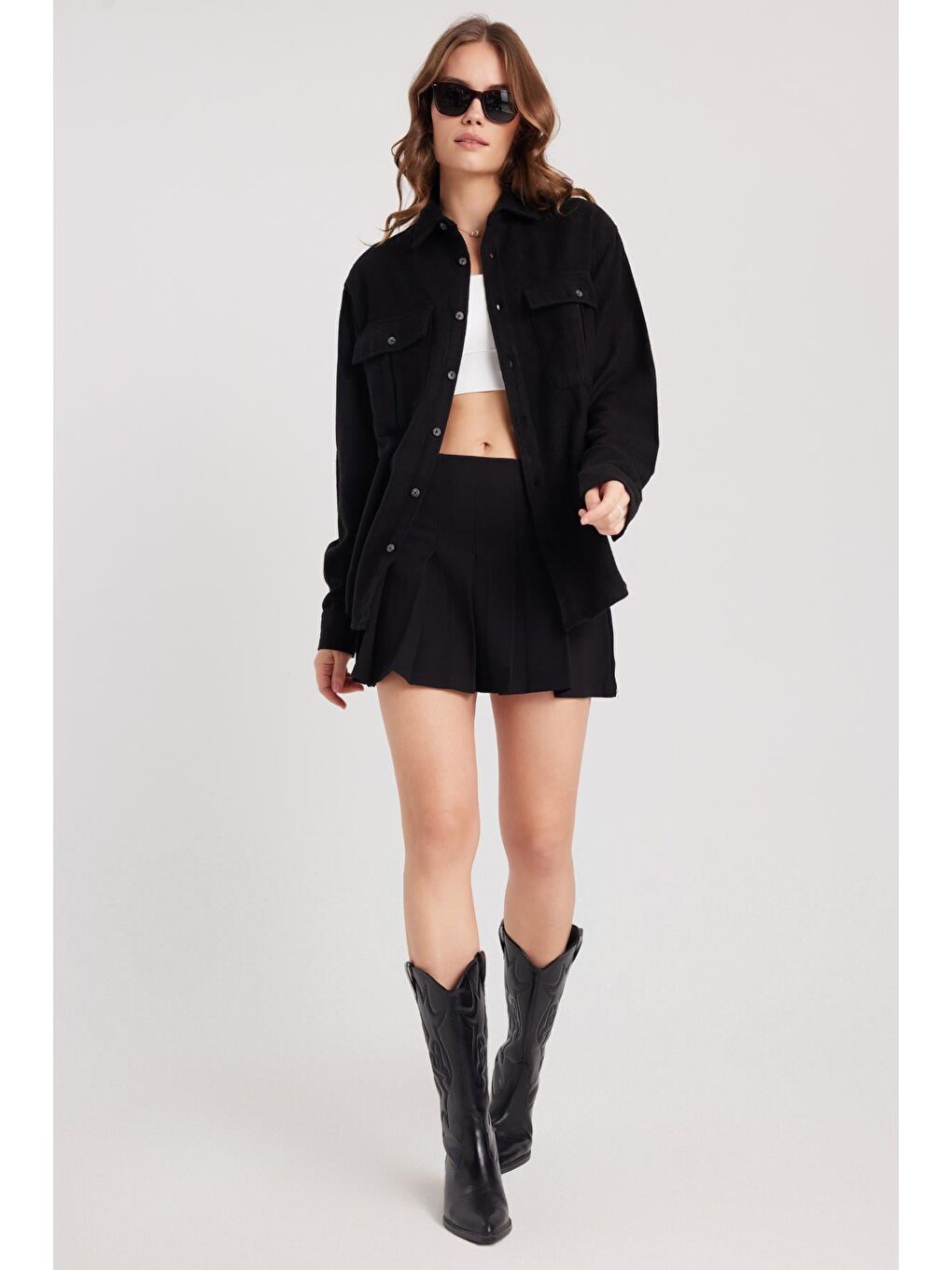 Kadın Relax Fit Rahat Kesim Oduncu Çift Cepli Düğmeli Düz Siyah Kışlık Gömlek-3