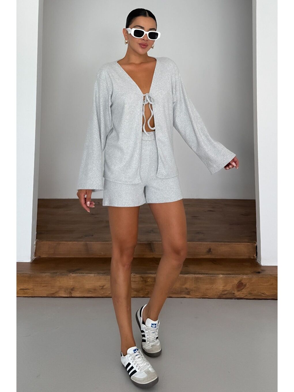 Kadın Gri Önü Bağlama Detaylı Alt-Üst Şortlu İnterlok Takım-1