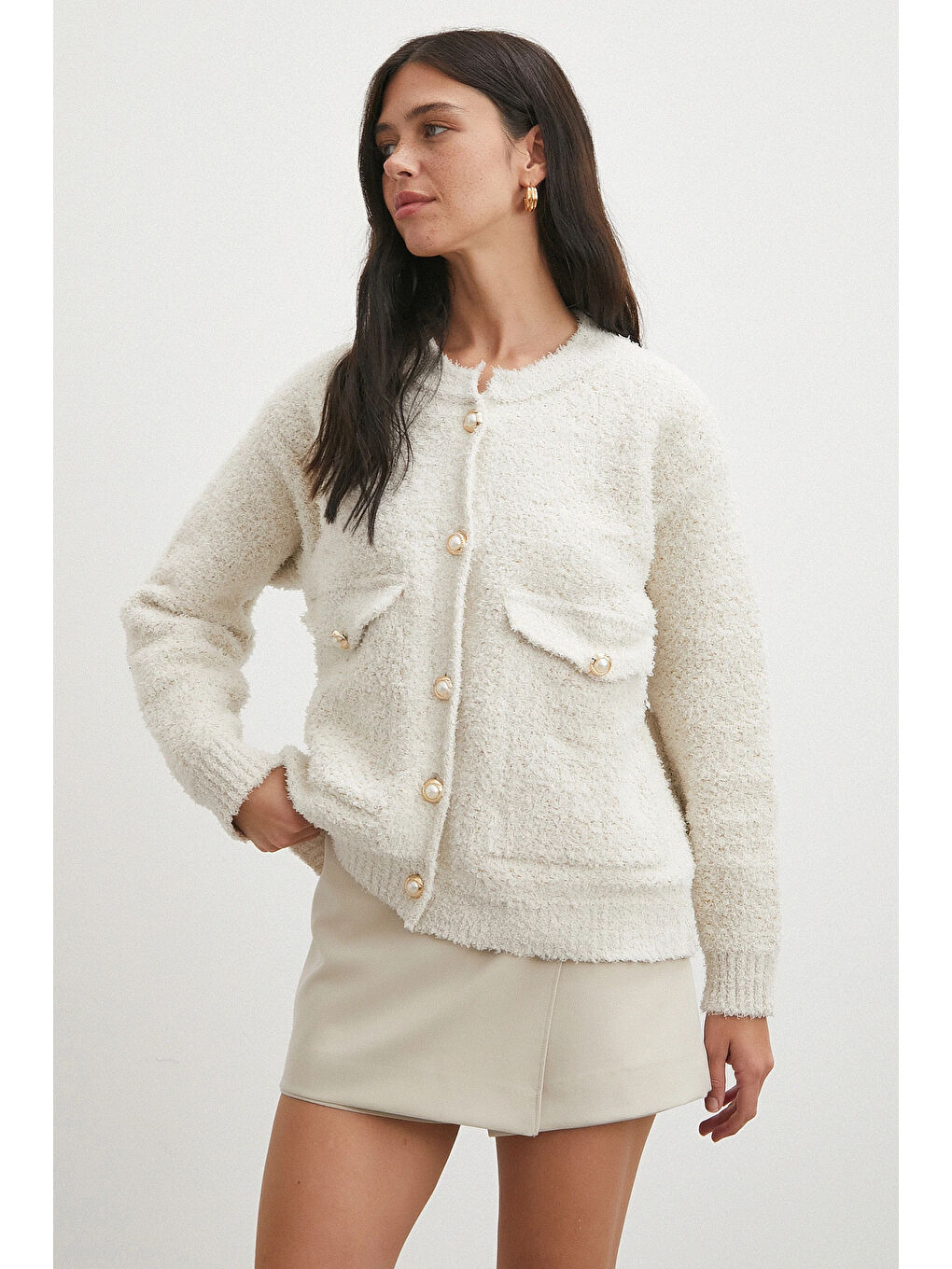 Cepli Düğmeli Simli Hırka Ekru