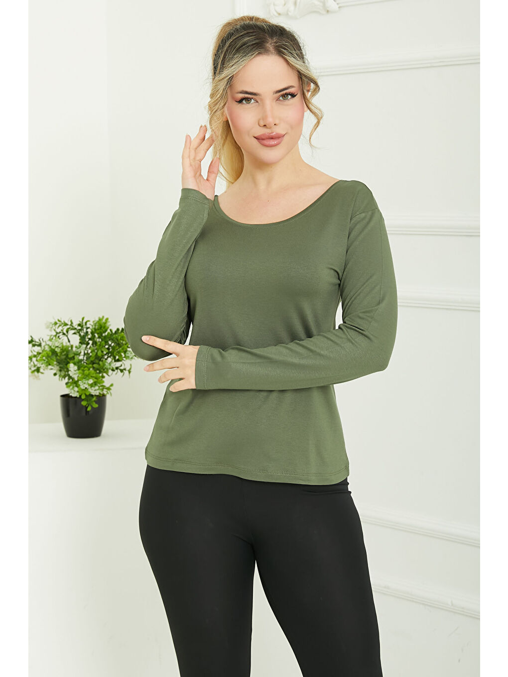 Ön ve Arka Oval Yaka Badi Haki - 26829-1