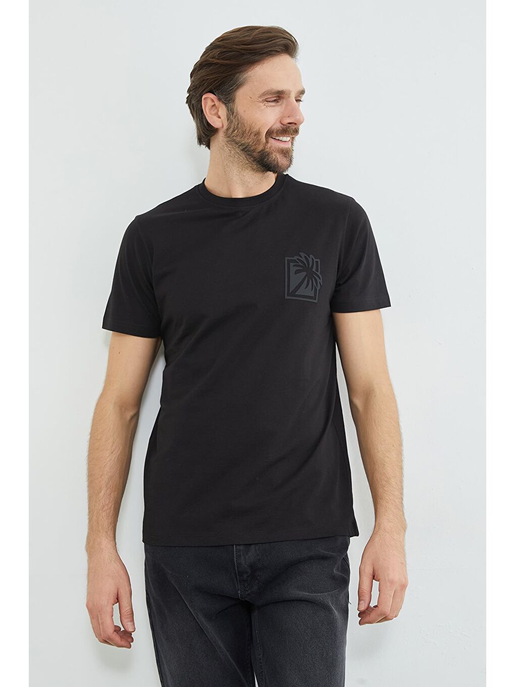 Siyah Palmiye Kabartma Baskılı Bisiklet Yaka Tişört-4