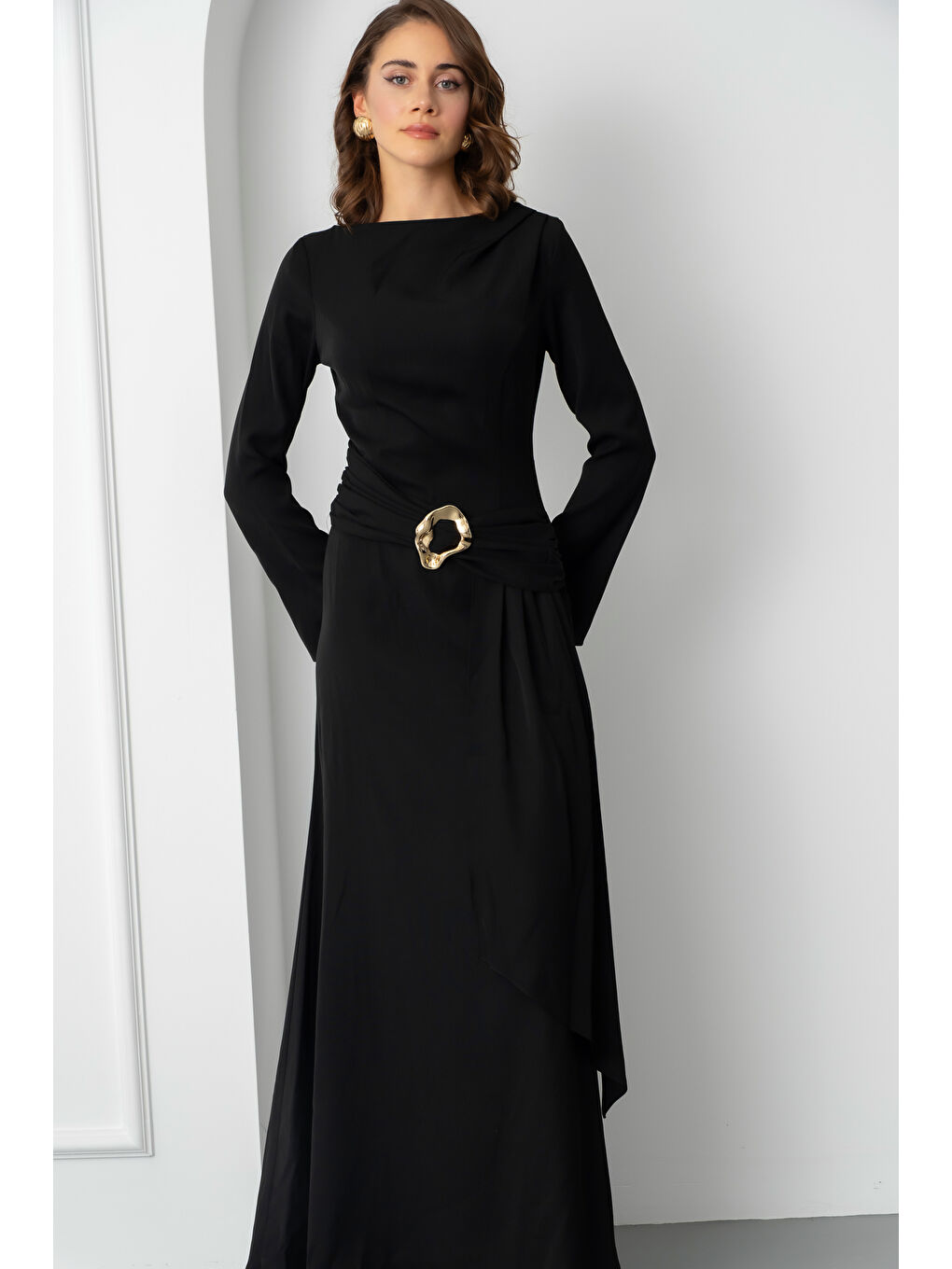 Kadın Siyah Aksesuar Detay Uzun Elbise-2