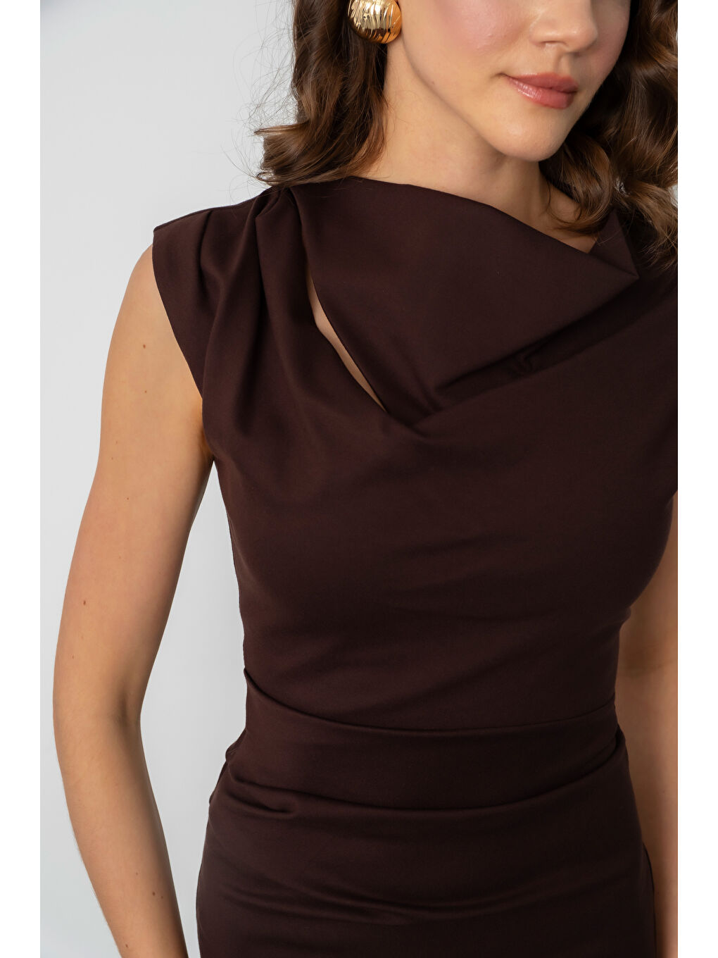 Kadın Kahverengi Yaka Detay Midi Davet Elbisesi-3