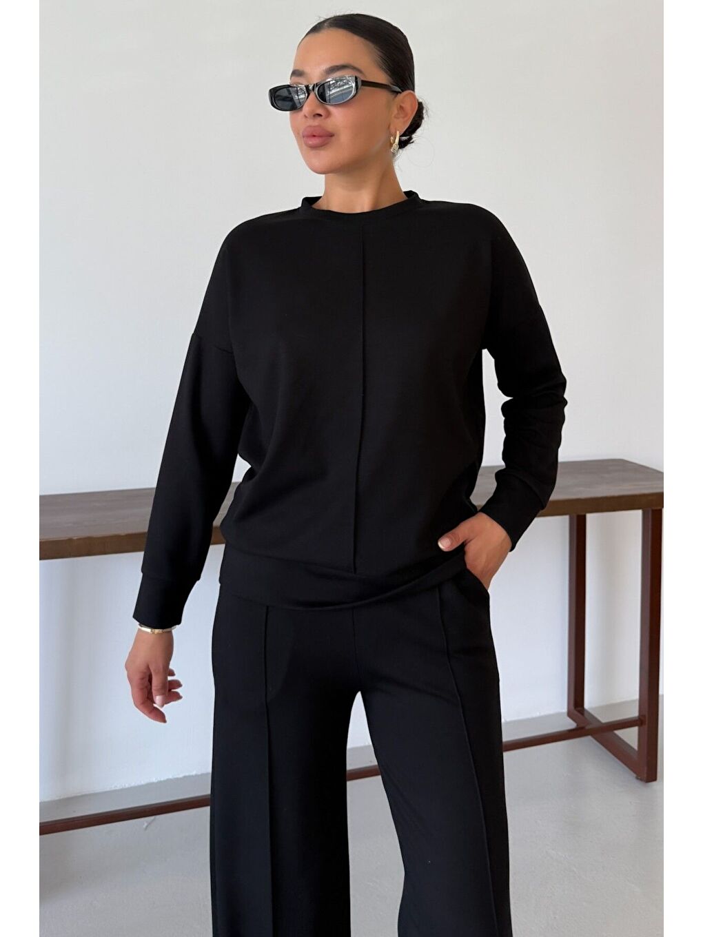 Kadın Siyah Düz Biye Detay Bisiklet Yaka Modal Kumaş Alt-Üst Eşofman Takımı-5