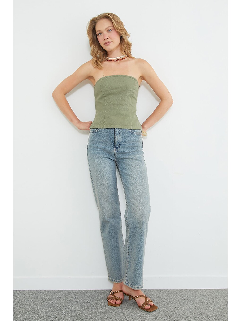 Haki Straplez Fermuarlı Peplum Bluz-1