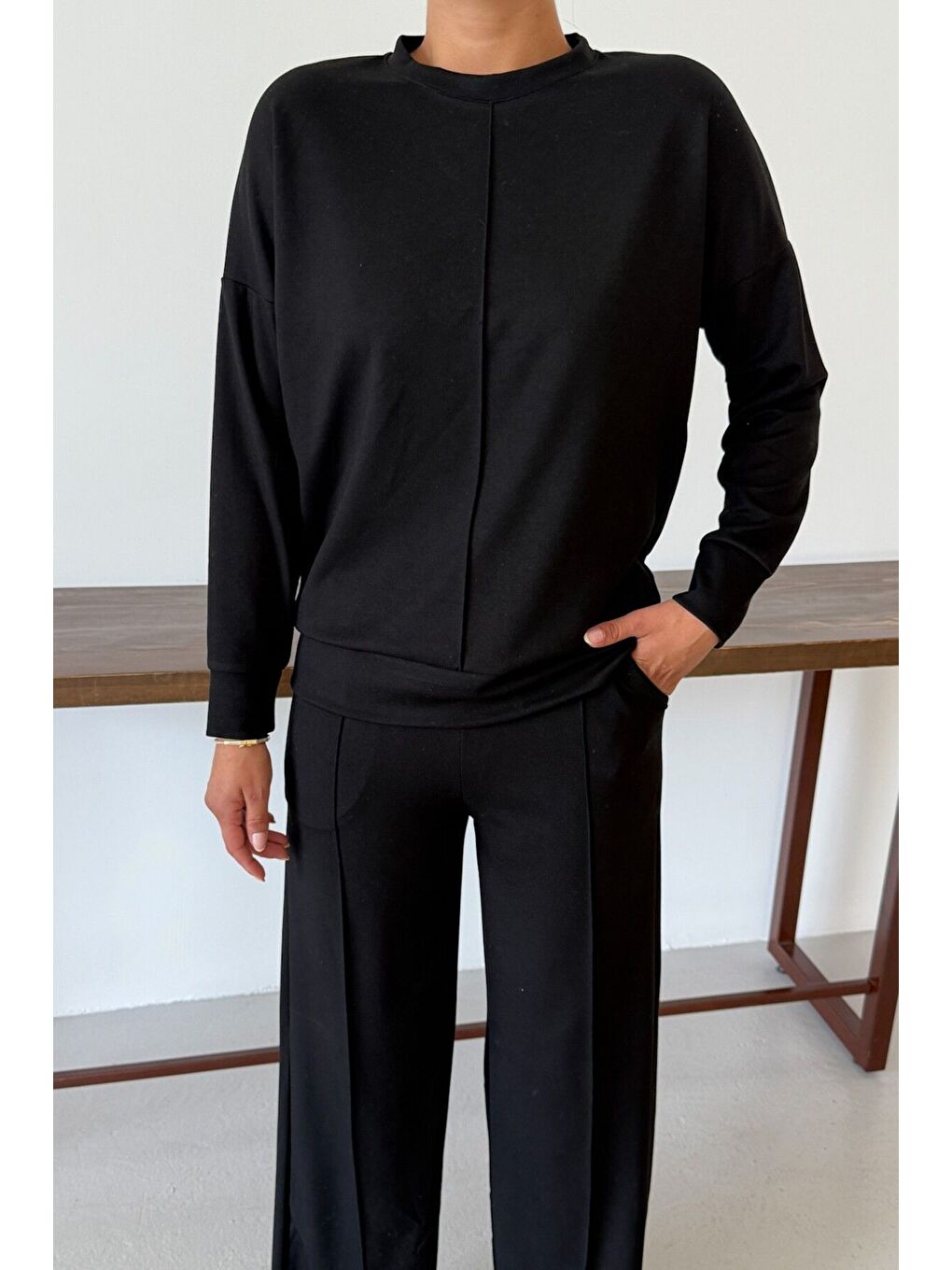 Kadın Siyah Düz Biye Detay Bisiklet Yaka Modal Kumaş Alt-Üst Eşofman Takımı-7