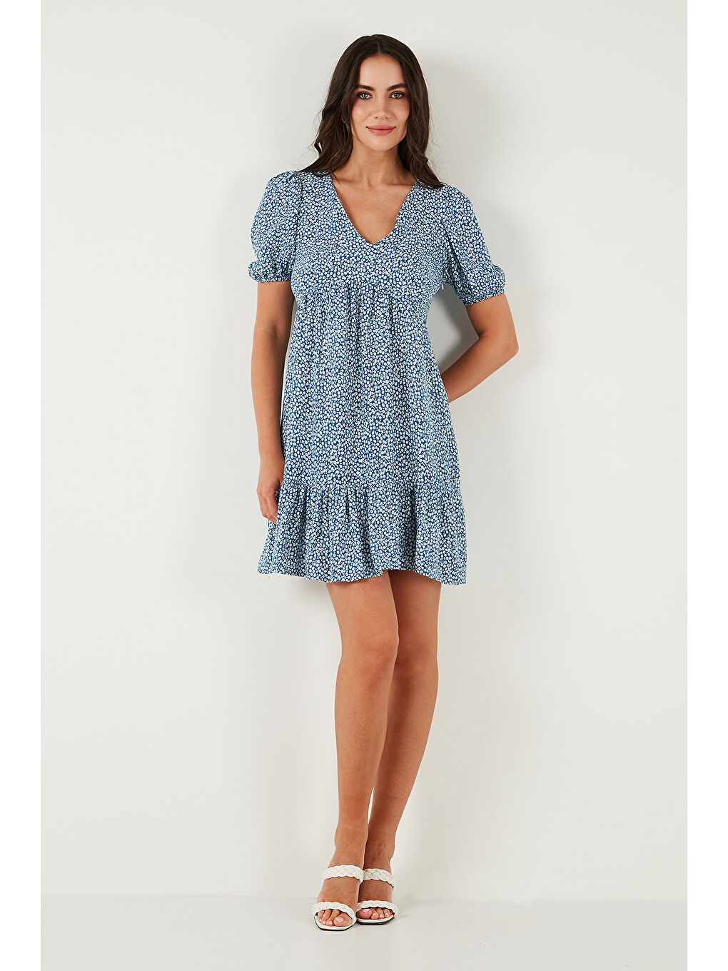İndigo Regular Fit V Yaka Balon Kol Desenli Mini Kadın Elbise 67810045-3