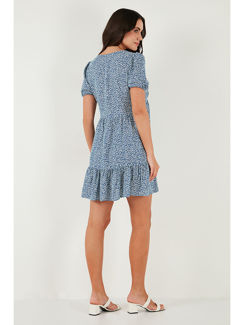 İndigo Regular Fit V Yaka Balon Kol Desenli Mini Kadın Elbise 67810045-6