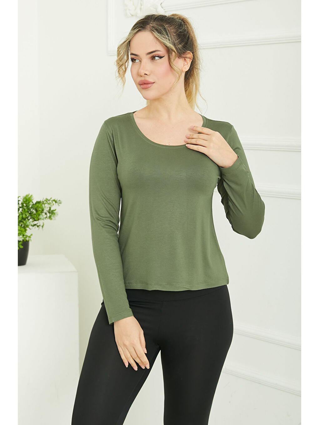 Oval Yaka Badi Haki - 26828