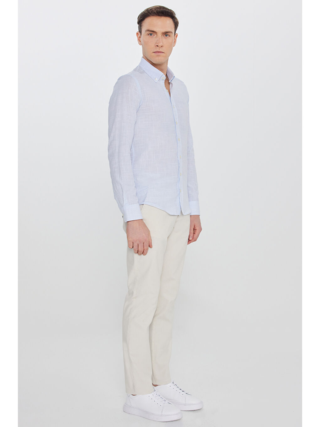 Erkek Mavi Slim Fit Dar Kesim Düğmeli Yaka Armürlü Gömlek-1